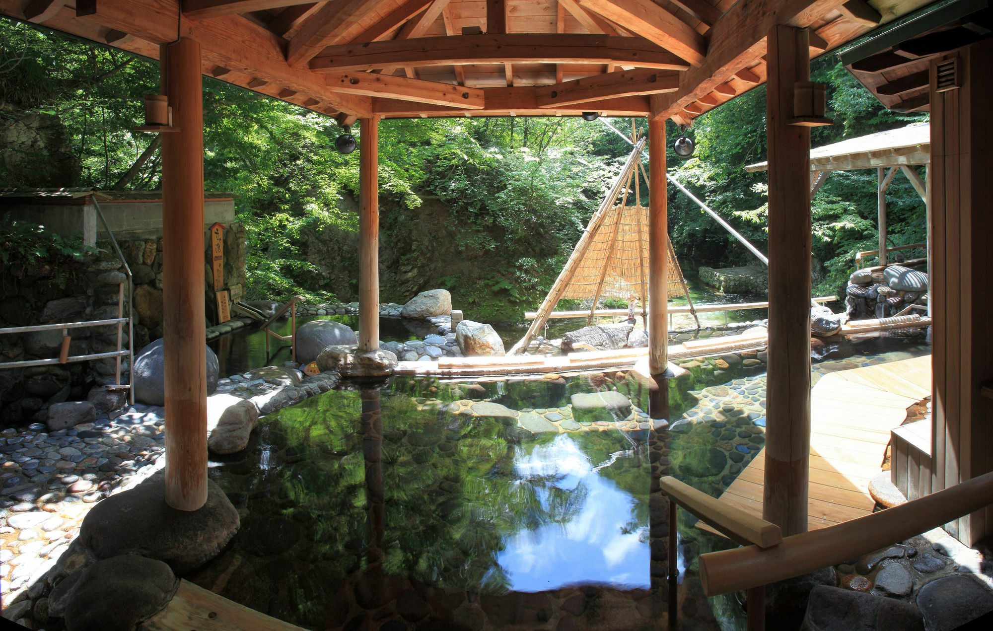 Sakunami Onsen Yuzukushi Salon Ichinobo Sendai Eksteriør bilde